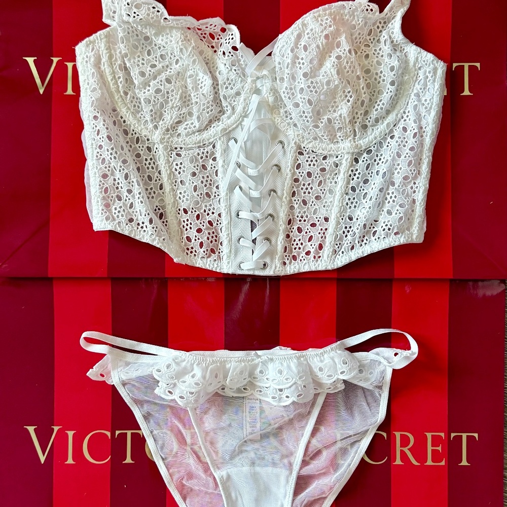 Victoria's Secret Dream Angels Eyelet Lace Unlined Top & Bikini Panties M NWT
